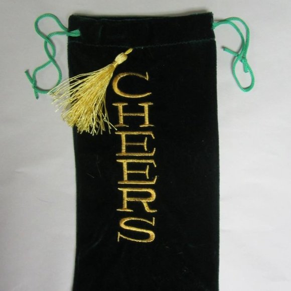 CHRISTMAS DECOR SET OF 5, STOCKINGS/TABLECLOTH/CHEER BAG/TREE SKIRT 70'S-90'S - Picture 7 of 10